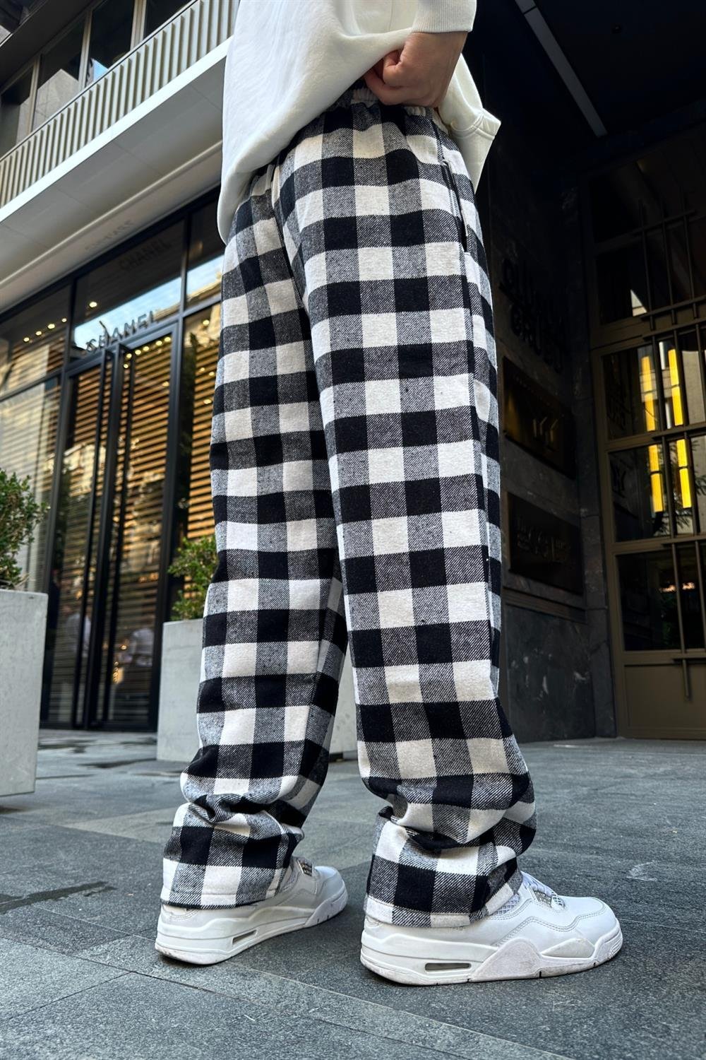 Plaid Textured Loose Straight Trousers